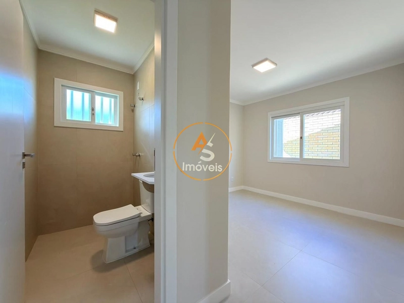 CASA TÉRREA NO CENTRO DE XANGRI-LÁ, FRENTE LESTE, DIVISA COM ATLÂNTIDA: 18ª foto da galeria de imagens do imóvel