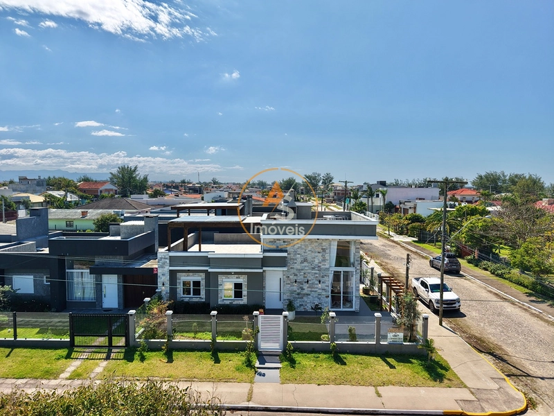 CASA DE ALTO PADRÃO À VENDA EM CAPÃO DA CANOA! 50 METROS DO MAR • VISTA MAR E SERRA • TERRAÇO: 34ª foto da galeria de imagens do imóvel