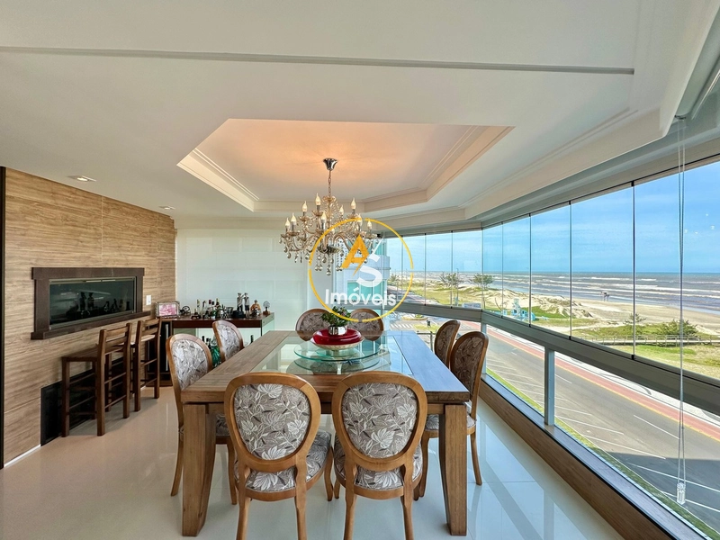 RARIDADE NO MERCADO À VENDA APARTAMENTO COM AMPLA SACADA: 2ª foto da galeria de imagens do imóvel