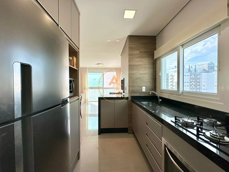 APARTAMENTO À VENDA COM SACADA DE FRENTE: 2ª foto da galeria de imagens do imóvel