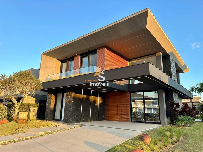 SOBRADO À VENDA  CONDOMÍNIO MALIBU BEIRA LAGO: 1ª foto da galeria de imagens do imóvel