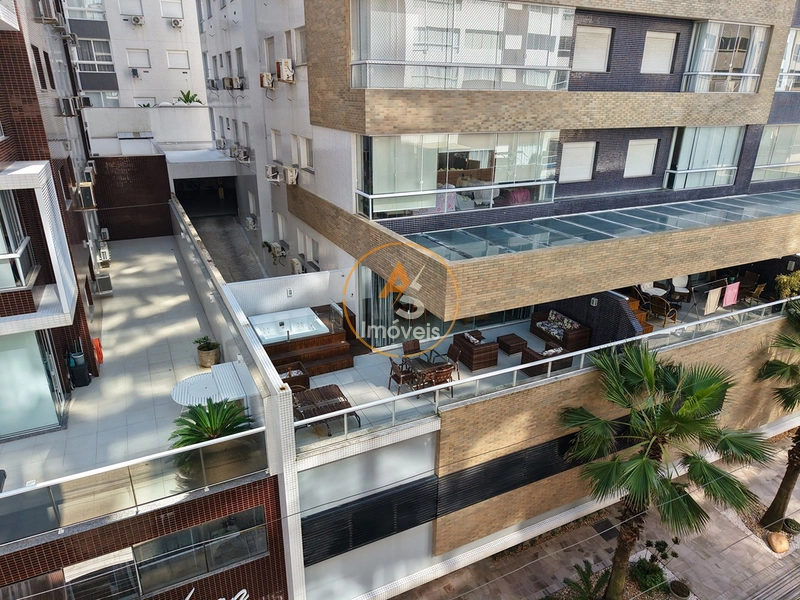 APARTAMENTO À VENDA EM CAPÃO DA CANOA! TERRAÇO COM JACUZZI • 129,66 M² • MOBILIADO: 3ª foto da galeria de imagens do imóvel