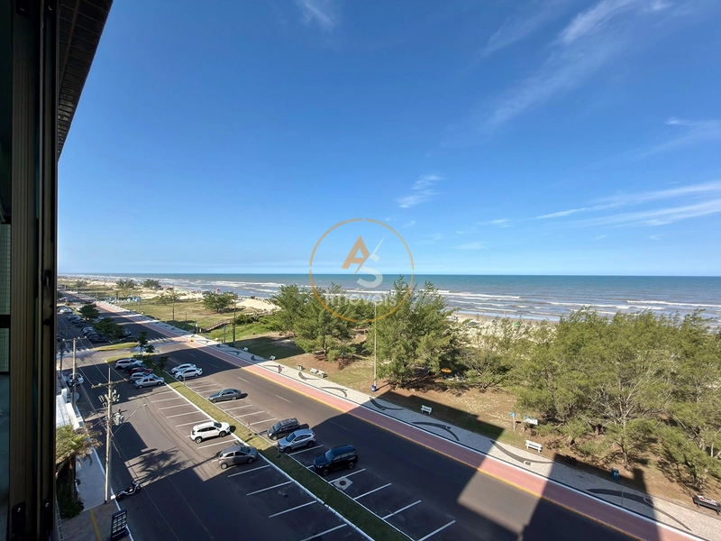 APARTAMENTO À VENDA DE FRENTE PARA PRAIA  PÉ NA AREIA : 4ª foto da galeria de imagens do imóvel