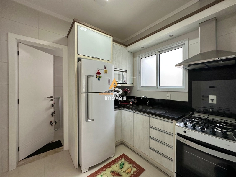 APARTAMENTO À VENDA COM VISTA PARA O MAR: 10ª foto da galeria de imagens do imóvel