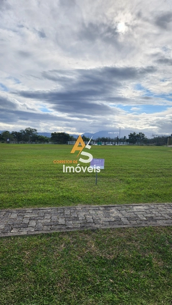 TERRENO NO CONDOMÍNIO CAPÃO ILHAS RESORT: 2ª foto da galeria de imagens do imóvel