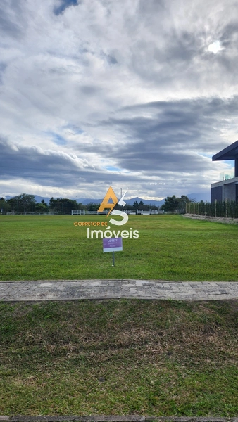 TERRENO NO CONDOMÍNIO CAPÃO ILHAS RESORT: 3ª foto da galeria de imagens do imóvel