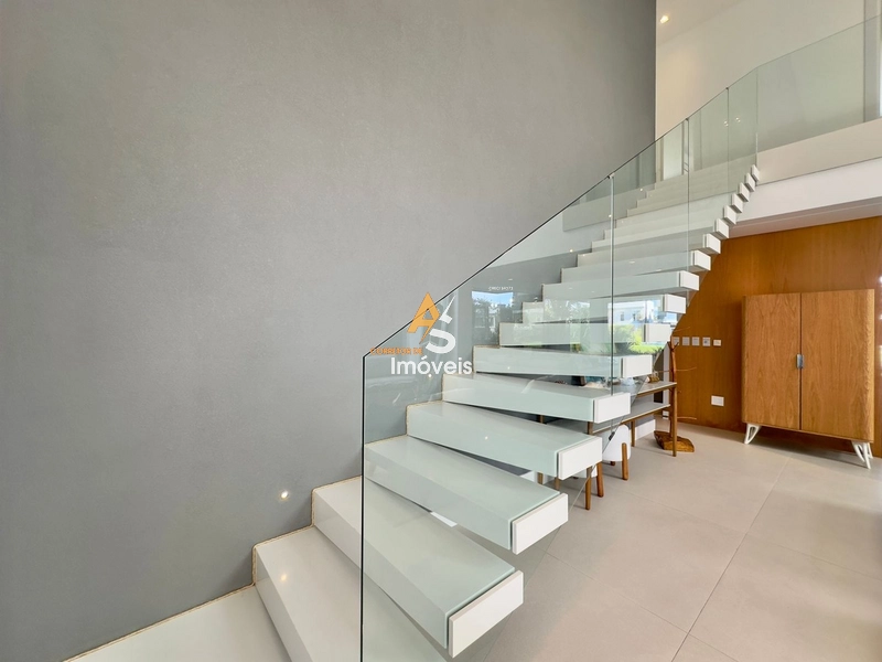 VENDO CASA BEIRA LAGO COND. ENSEADA LAGOS: 9ª foto da galeria de imagens do imóvel