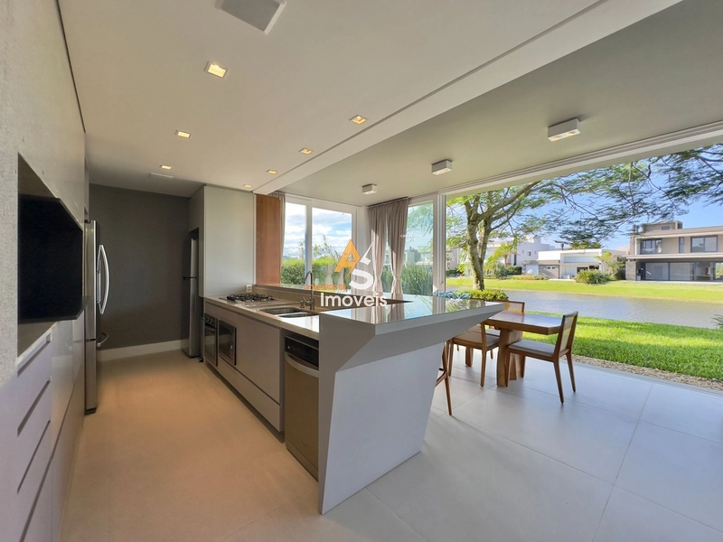 VENDO CASA BEIRA LAGO COND. ENSEADA LAGOS: 27ª foto da galeria de imagens do imóvel