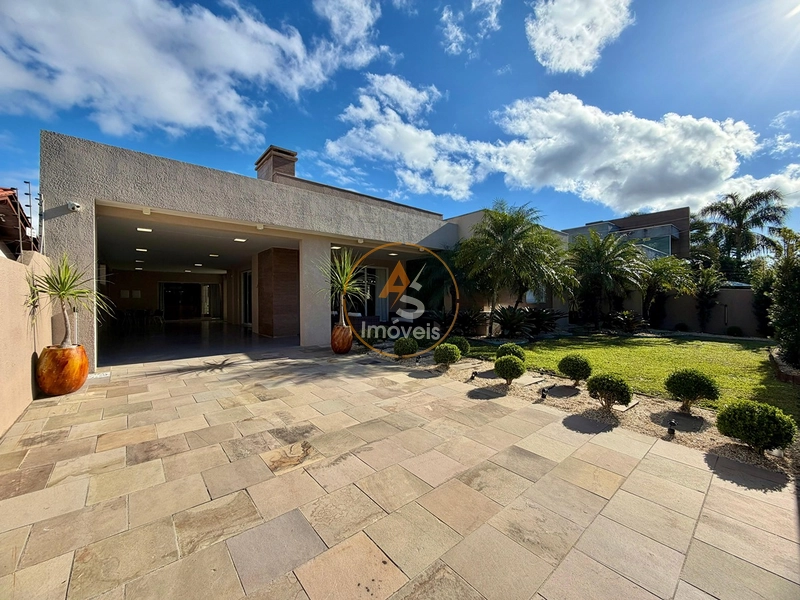 CASA DE LUXO Á VENDA EM ATLÂNTIDA!!!: 1ª foto da galeria de imagens do imóvel