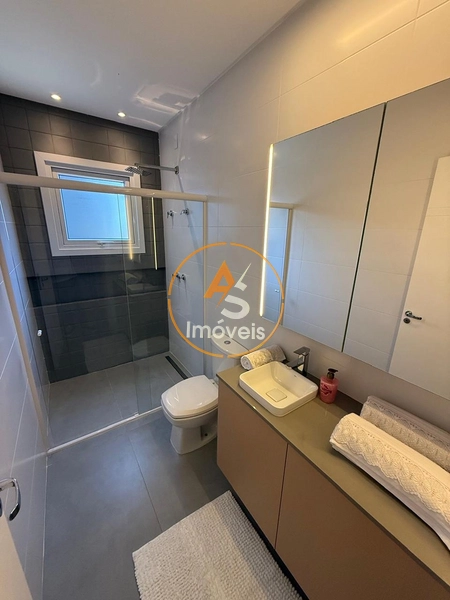 CASA COM 4 SUÍTES FINAMENTE DECORADA!: 10ª foto da galeria de imagens do imóvel