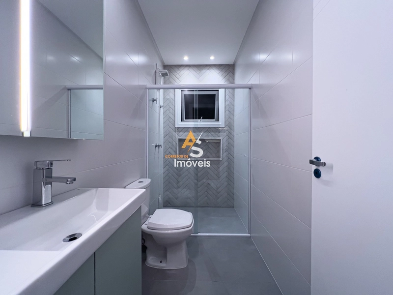 CASA COM 4 SUÍTES FINAMENTE DECORADA!: 49ª foto da galeria de imagens do imóvel