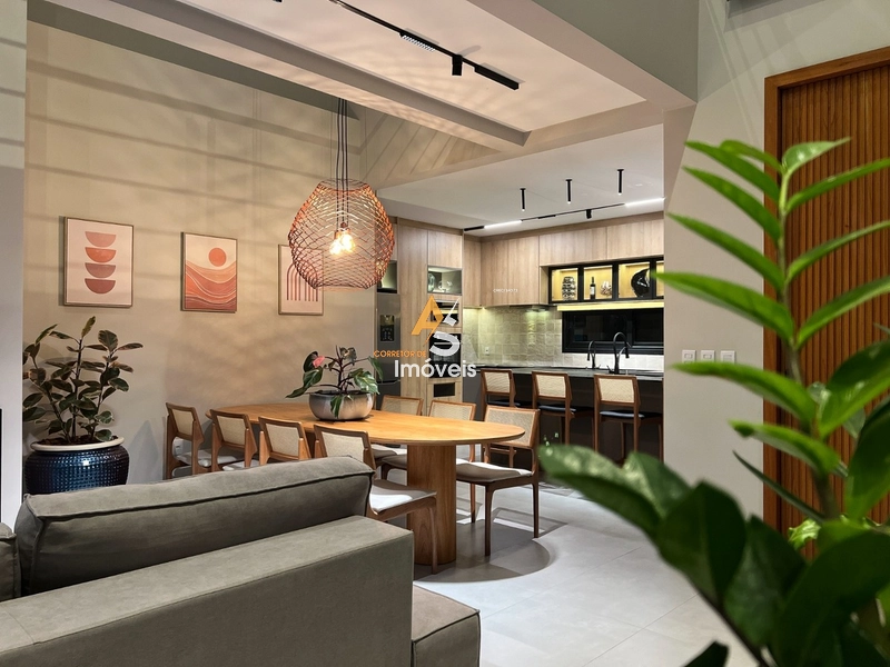 CASA COM 4 SUÍTES FINAMENTE DECORADA!: 73ª foto da galeria de imagens do imóvel