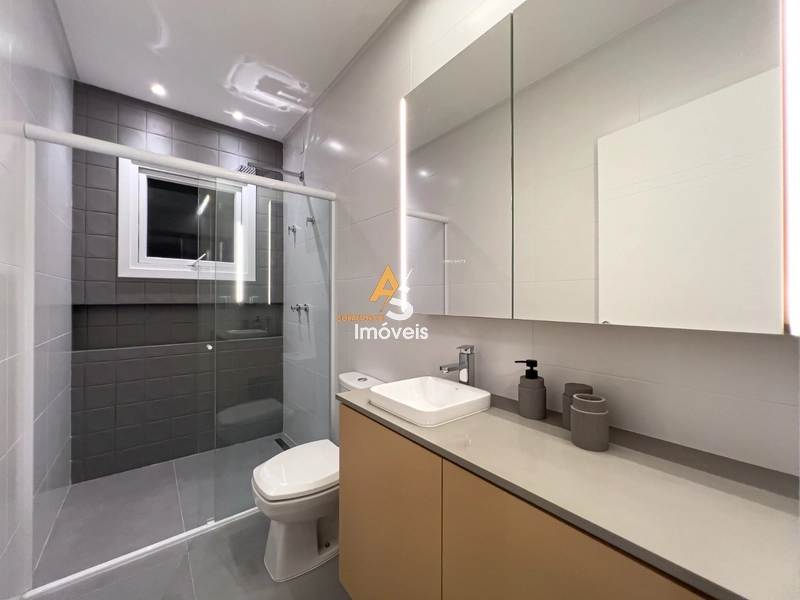 CASA COM 4 SUÍTES FINAMENTE DECORADA!: 58ª foto da galeria de imagens do imóvel