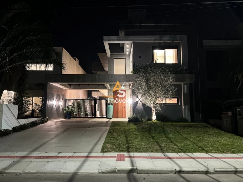 CASA COM 4 SUÍTES FINAMENTE DECORADA!: 66ª foto da galeria de imagens do imóvel