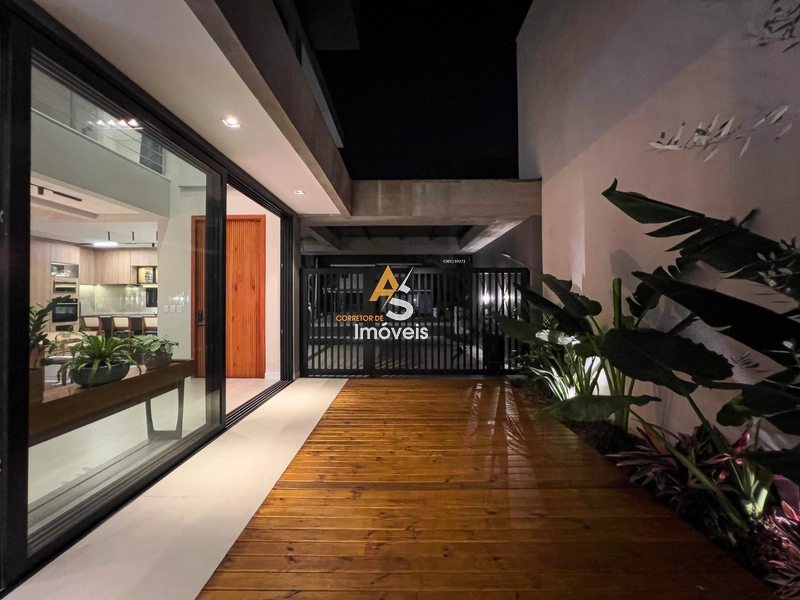 CASA COM 4 SUÍTES FINAMENTE DECORADA!: 6ª foto da galeria de imagens do imóvel