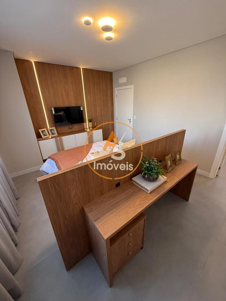 CASA COM 4 SUÍTES FINAMENTE DECORADA!: 3ª foto da galeria de imagens do imóvel