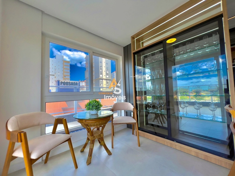 APTO DE 3 SUÍTES FINAMENTE MOBILIÁDO E DECORADO EM CAPÃO DA CANOA!!!: 2ª foto da galeria de imagens do imóvel