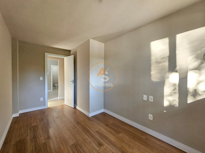 LINDO APARTAMENTO MODERNO EM GRAMADO!!!: 2ª foto da galeria de imagens do imóvel