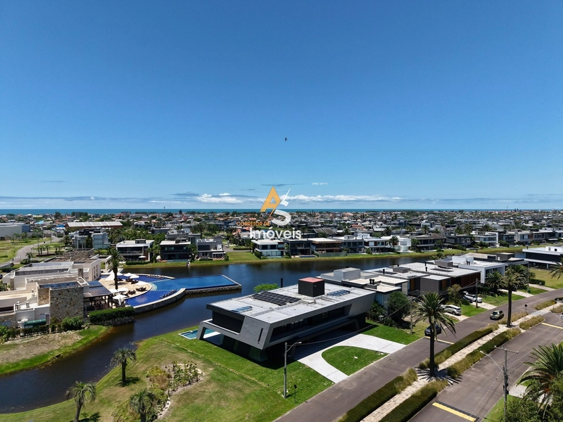 MANSÃO FANTÁSTICA À VENDA CONDOMÍNIO ENSEADA: 3ª foto da galeria de imagens do imóvel