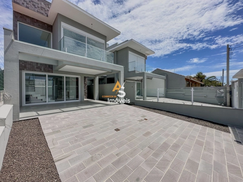 SOBRADO A 03 QUADRAS DO MAR EM CAPÃO DA CANOA À VENDA!!!: 4ª foto da galeria de imagens do imóvel