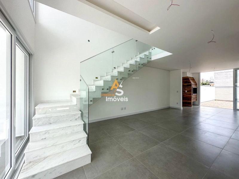 SOBRADO A 03 QUADRAS DO MAR EM CAPÃO DA CANOA À VENDA!!!: 7ª foto da galeria de imagens do imóvel