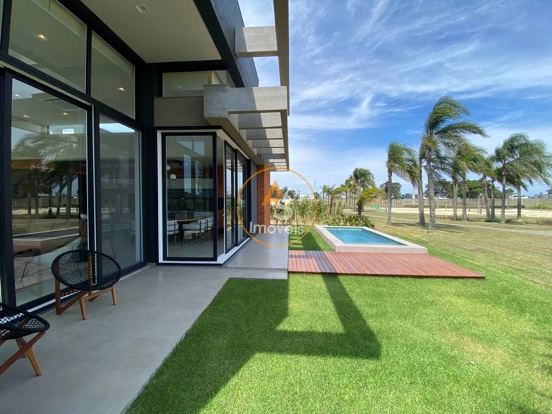 CASA À VENDA EM CONDOMINIO!!!: 2ª foto da galeria de imagens do imóvel