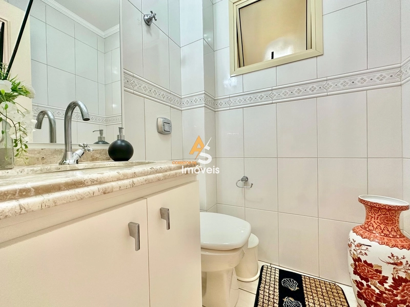 APTO DE ESQUINA COM 2 SACADAS VISTA PARA O MAR E SERRA: 18ª foto da galeria de imagens do imóvel