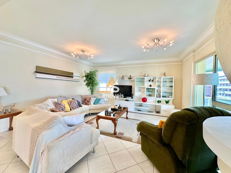 APTO DE ESQUINA COM 2 SACADAS VISTA PARA O MAR E SERRA: 6ª foto da galeria de imagens do imóvel