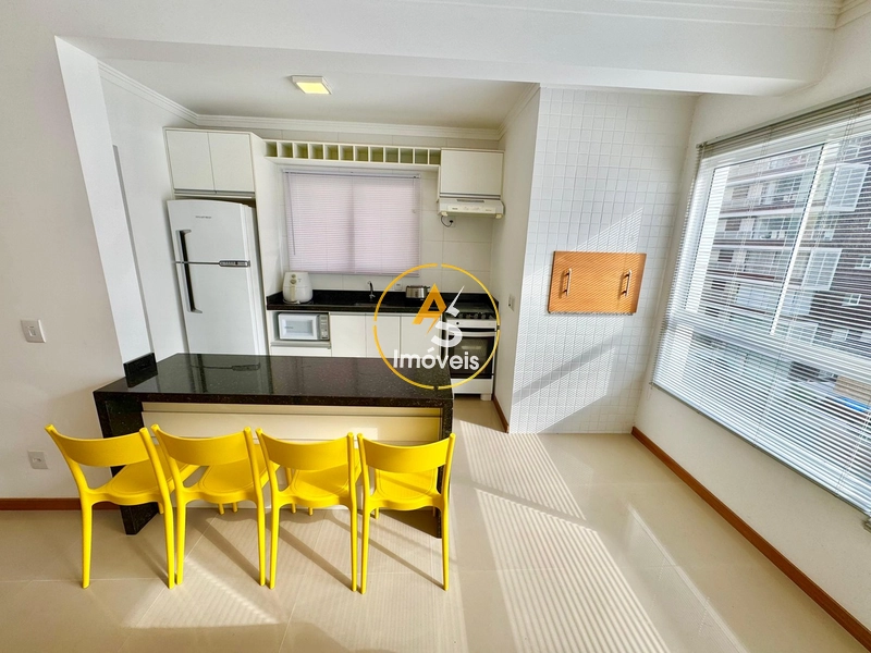 APTO DE 2 DORMITÓRIOS E TOTALMENTE MOBILIADO E EQUIPADO: 4ª foto da galeria de imagens do imóvel