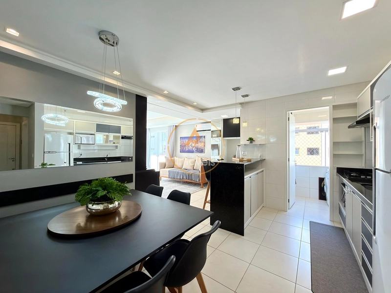VENDO APTO DE 2 DORMITÓRIOS - COM TERRAÇO - FINAMENTE DECORADO: 5ª foto da galeria de imagens do imóvel