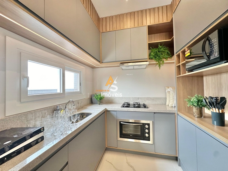 APARTAMENTO EXCEPCIONAL FINAMENTE MOBILIADO E DECORADO: 2ª foto da galeria de imagens do imóvel