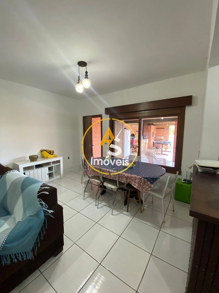 CASA DE 3 DORMITÓRIO NO CENTRO DE XANGRI-LÁ!!!: 1ª foto da galeria de imagens do imóvel