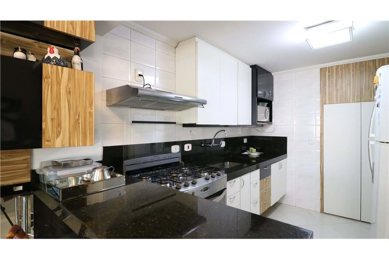 Casa em Condomínio 3 dormitórios 2 vagas na Vila Anglo Brasileira: 4ª foto da galeria de imagens do imóvel