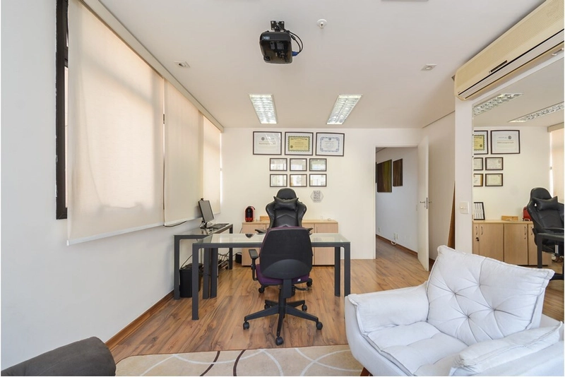 Sala comercial na Santa Cecília perto do Shopping Higienópolis: 1ª foto da galeria de imagens do imóvel