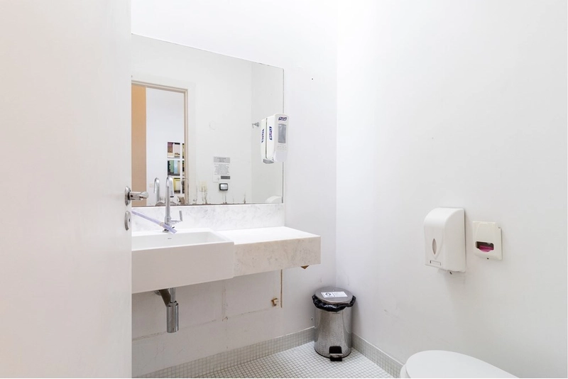 Casa Comercial com 6 salas e 6 vagas de garagem: 21ª foto da galeria de imagens do imóvel