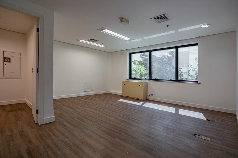 Sala comercial em Higienópolis com 1 vaga: 1ª foto da galeria de imagens do imóvel