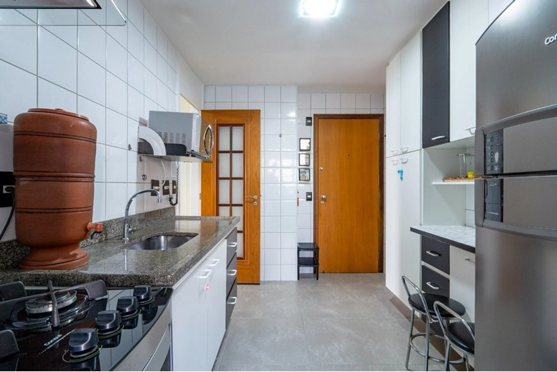Apartamento 3 dormitórios 2 vagas no Alto da Lapa, com varanda e lazer: 2ª foto da galeria de imagens do imóvel