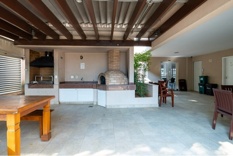 Apartamento 3 dormitórios 2 vagas no Alto da Lapa, com varanda e lazer: 1ª foto da galeria de imagens do imóvel