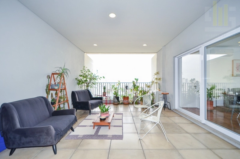 Apartamento 2 suítes 2 vagas, varanda com linda vista: 2ª foto da galeria de imagens do imóvel