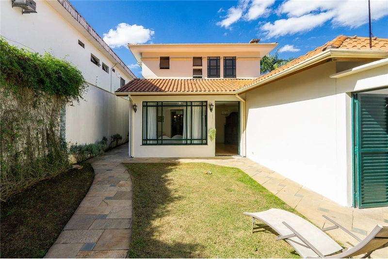 Casa no Jardim das Bandeiras 3 dormitórios 6 vagas: 13ª foto da galeria de imagens do imóvel