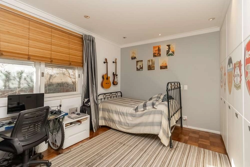 Casa 3 siuítes no Alto de Pìnheiros 3 vagas de garagem: 1ª foto da galeria de imagens do imóvel
