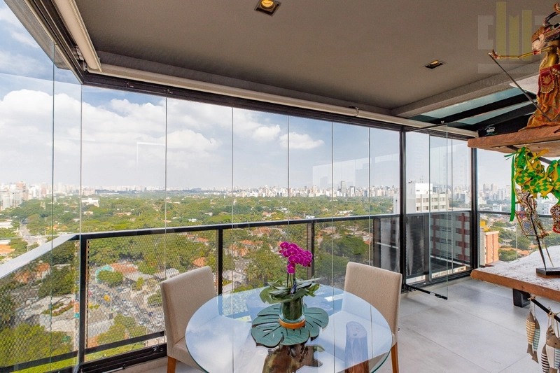 Apartamento em 1 dormitório em Pinheiros, varanda com linda vista: 16ª foto da galeria de imagens do imóvel