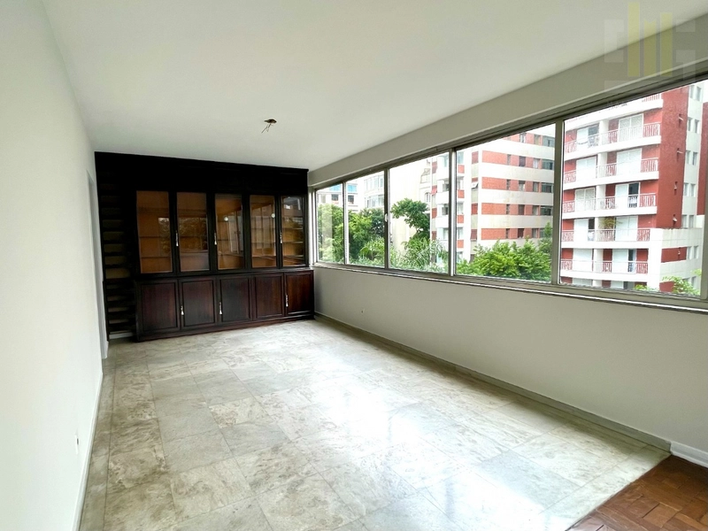 Apartamento 4 dormitórios em Higienópolis, amplo com ótima sala: 3ª foto da galeria de imagens do imóvel