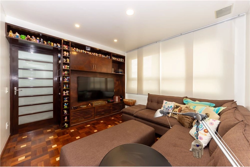 Cobertura triplex 3 dormitórios 3 vagas em Higienópolis: 16ª foto da galeria de imagens do imóvel