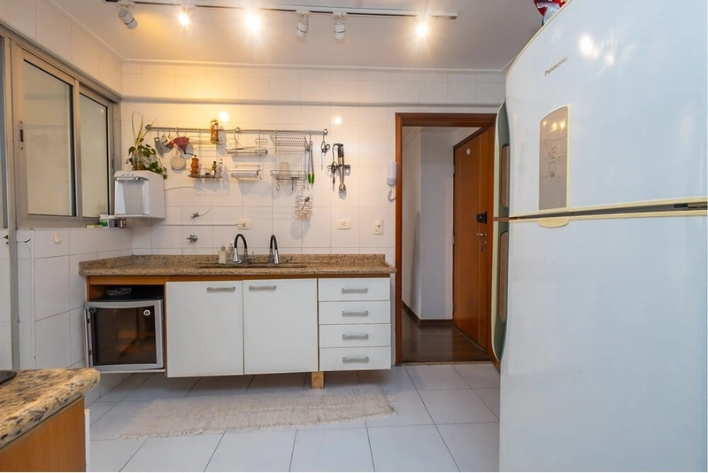 Apartamento 2 dormitórios 1 vaga em Pinheiros reformado: 22ª foto da galeria de imagens do imóvel