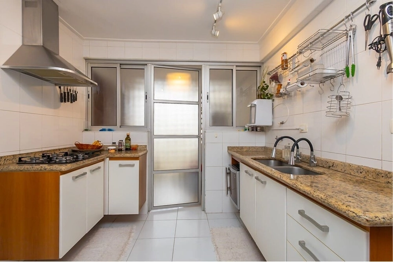 Apartamento 2 dormitórios 1 vaga em Pinheiros reformado: 18ª foto da galeria de imagens do imóvel
