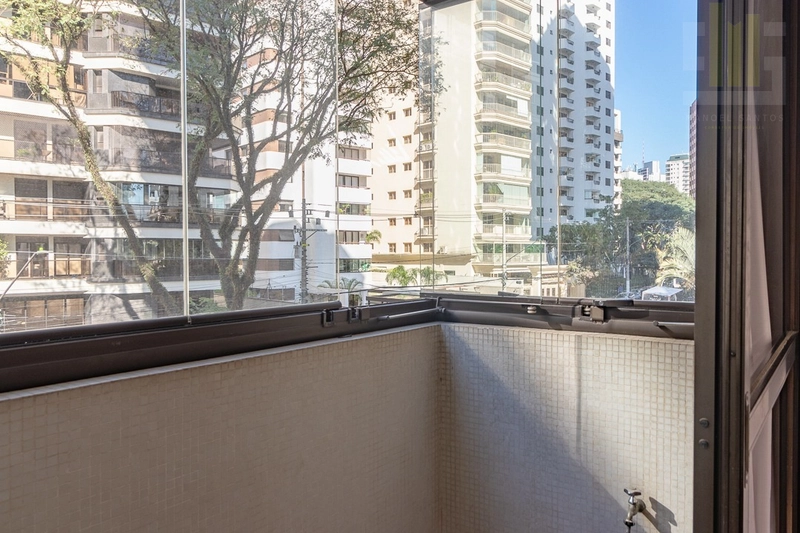 Apartamento em Higienópolis 3 suítes 3 vagas: 3ª foto da galeria de imagens do imóvel