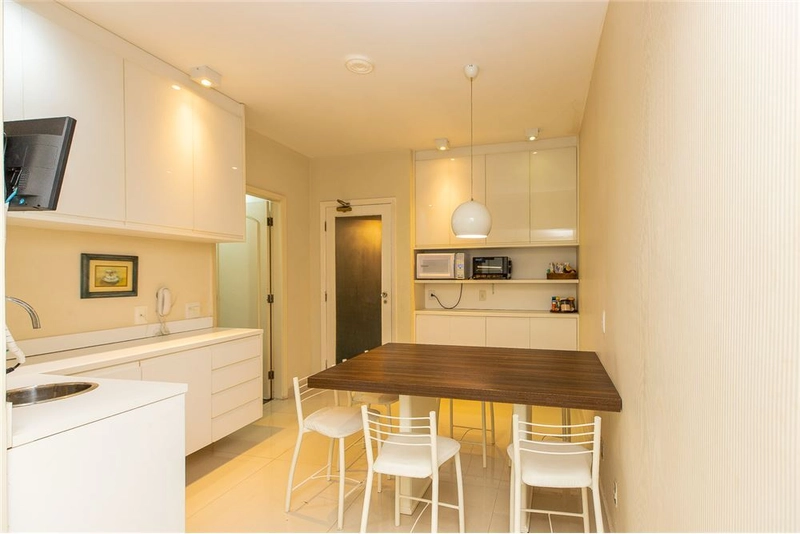 Casa no Alto de Pinheiros 4 dormitórios 4 vagas: 2ª foto da galeria de imagens do imóvel