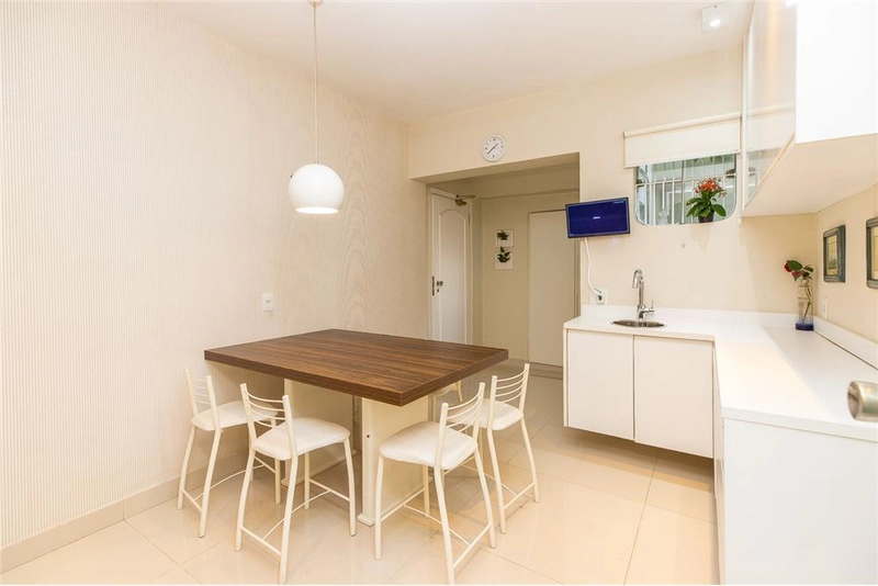 Casa no Alto de Pinheiros 4 dormitórios 4 vagas: 3ª foto da galeria de imagens do imóvel