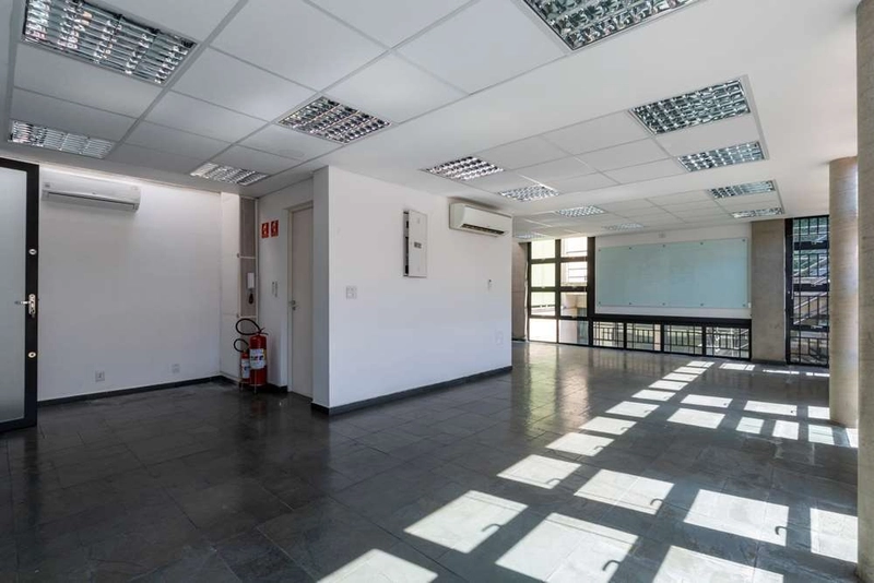 Casa na Vila Ipojuca com 400 metros, excelente construção: 4ª foto da galeria de imagens do imóvel